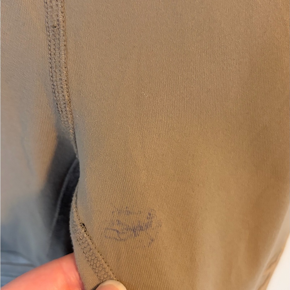 Alo Olive Green Leggings - Picture 7 of 14